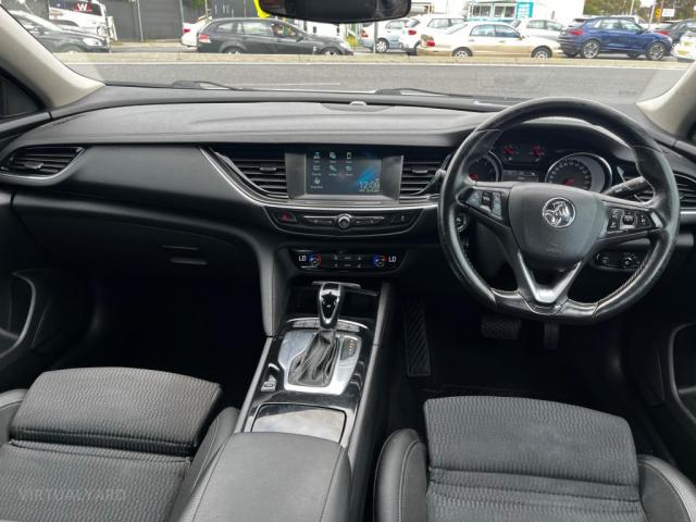 HOLDEN COMMODORE RS ZB