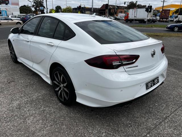 HOLDEN COMMODORE RS ZB