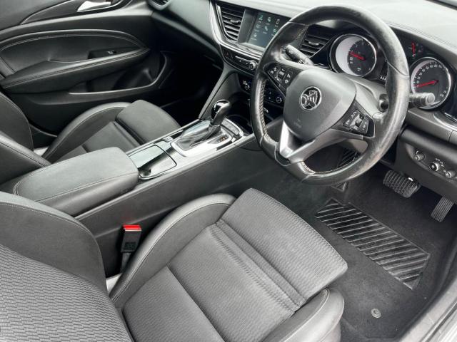 HOLDEN COMMODORE RS ZB