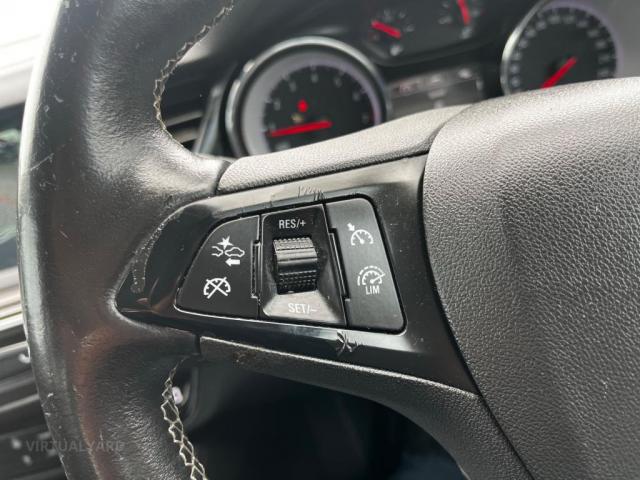 HOLDEN COMMODORE RS ZB