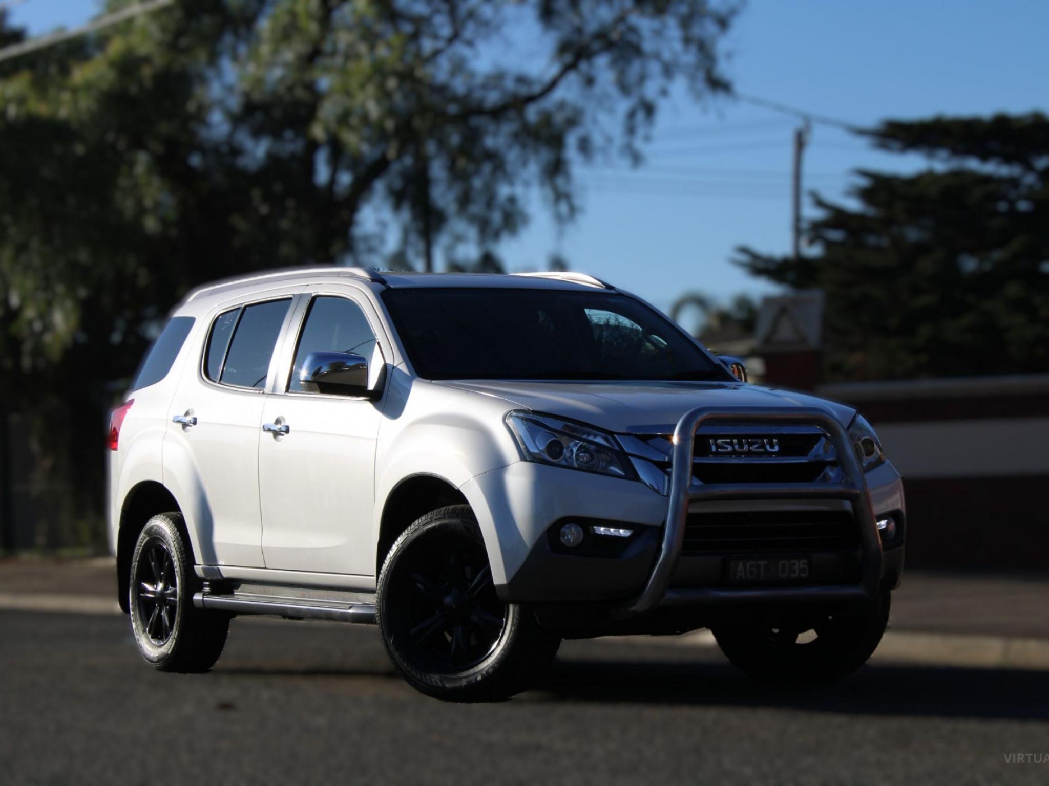 ISUZU MU-X LS-T (4X2) UC MY15