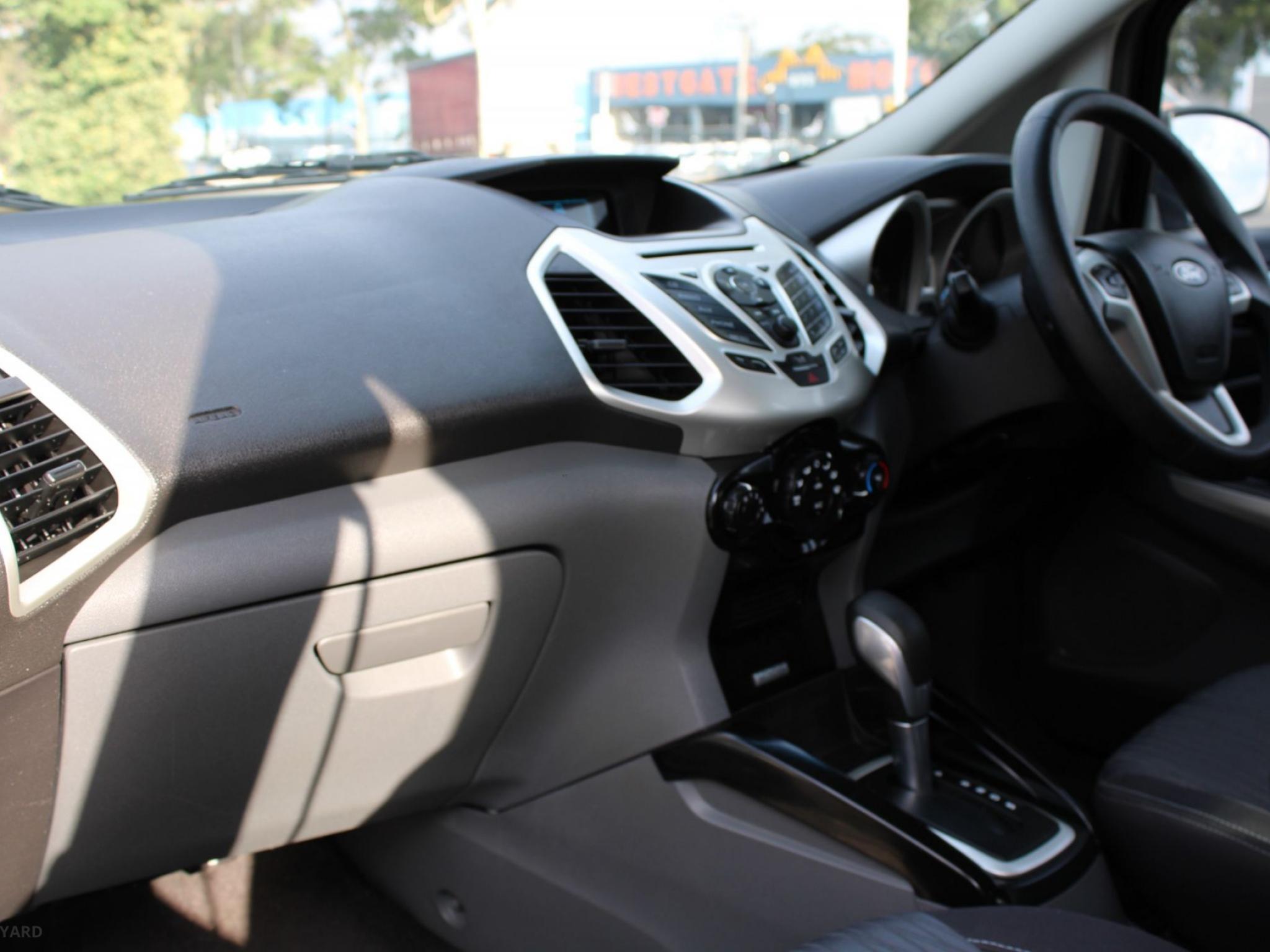 FORD ECOSPORT TREND BK
