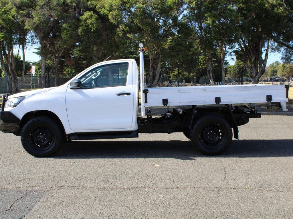 TOYOTA HILUX SR (4X4) GUN126R FACELIFT