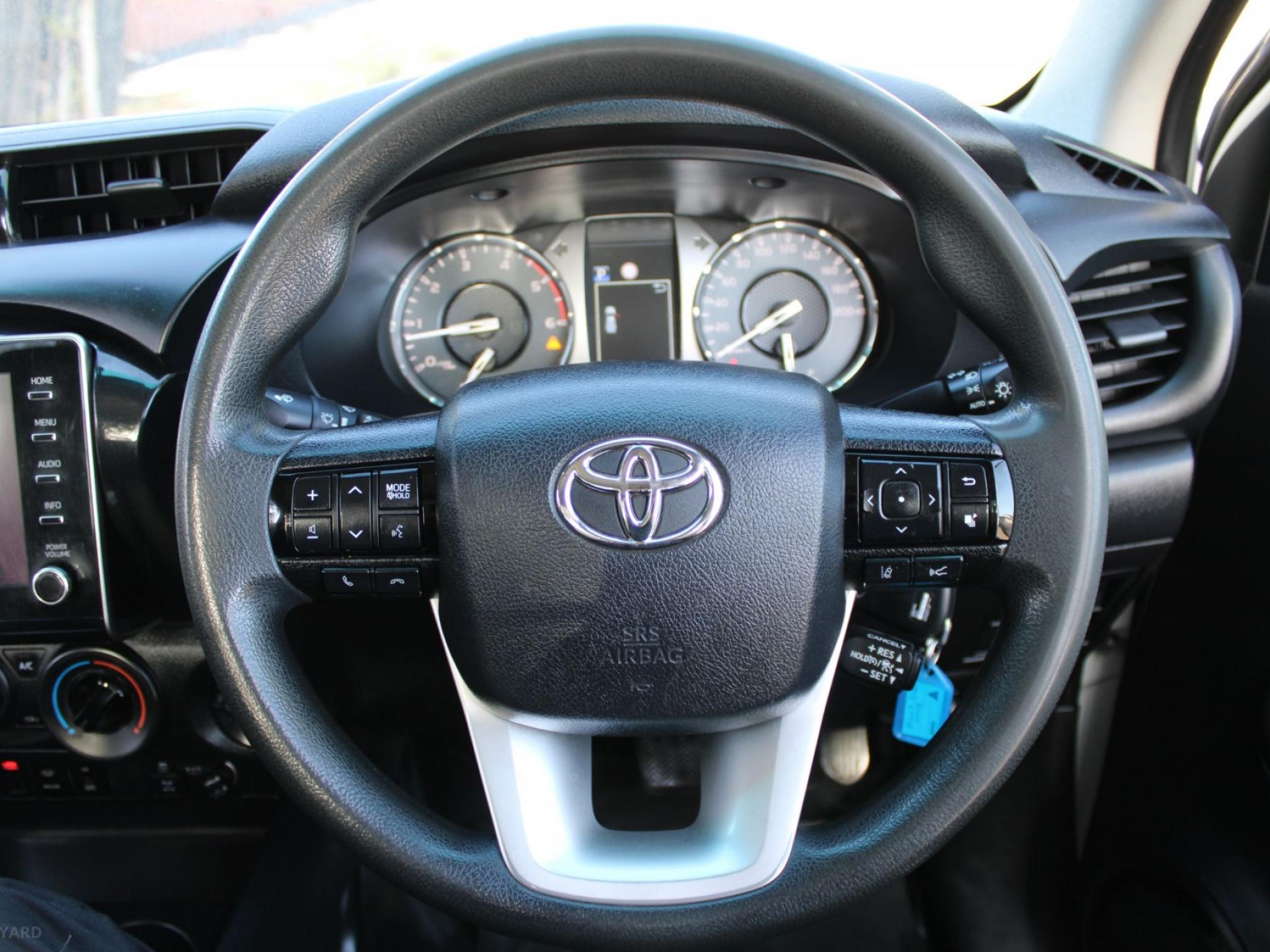 TOYOTA HILUX SR (4X4) GUN126R FACELIFT