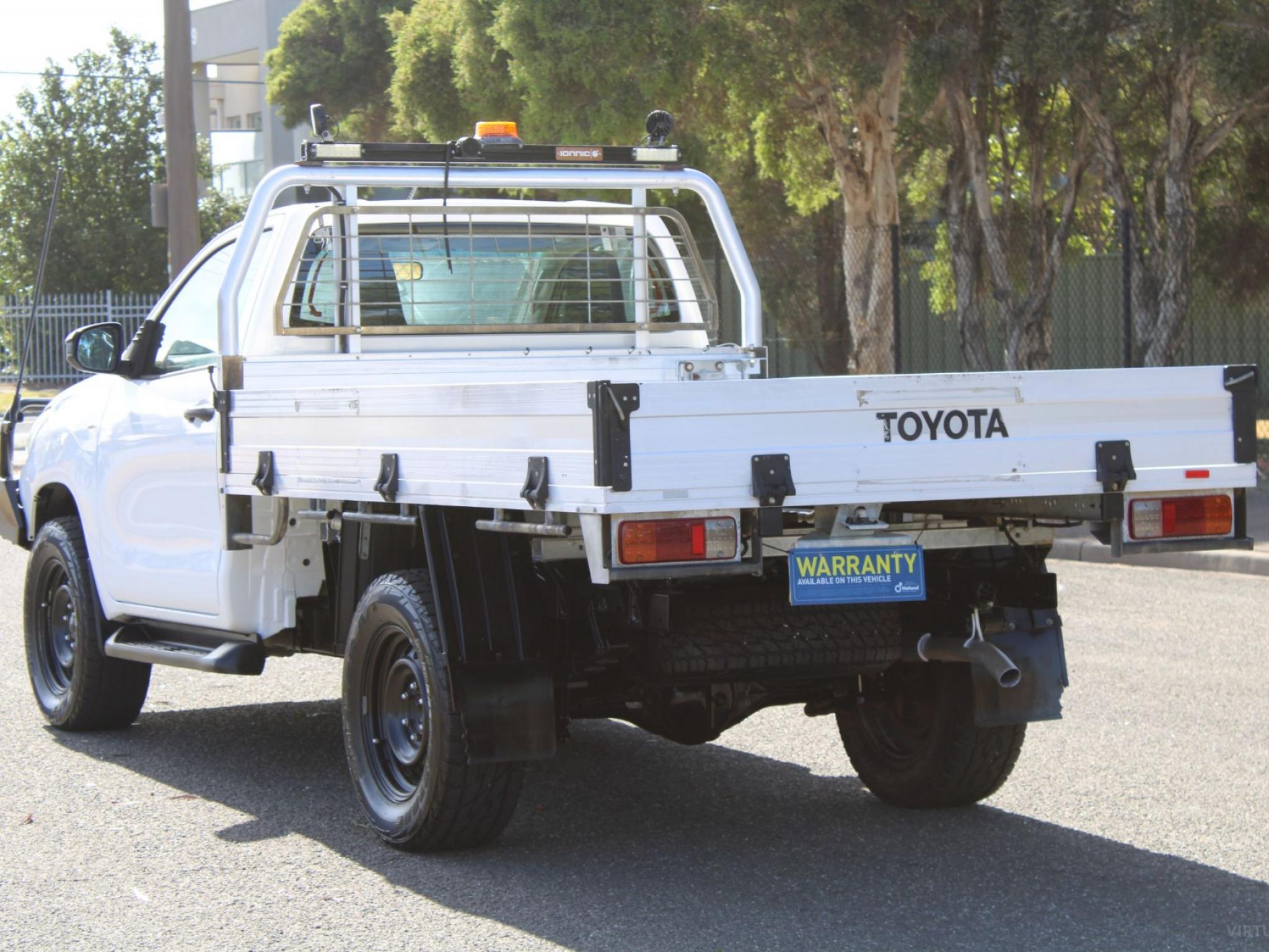 TOYOTA HILUX SR (4X4) GUN126R FACELIFT