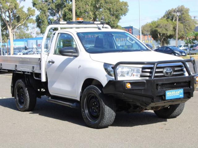 TOYOTA HILUX SR (4X4) GUN126R FACELIFT