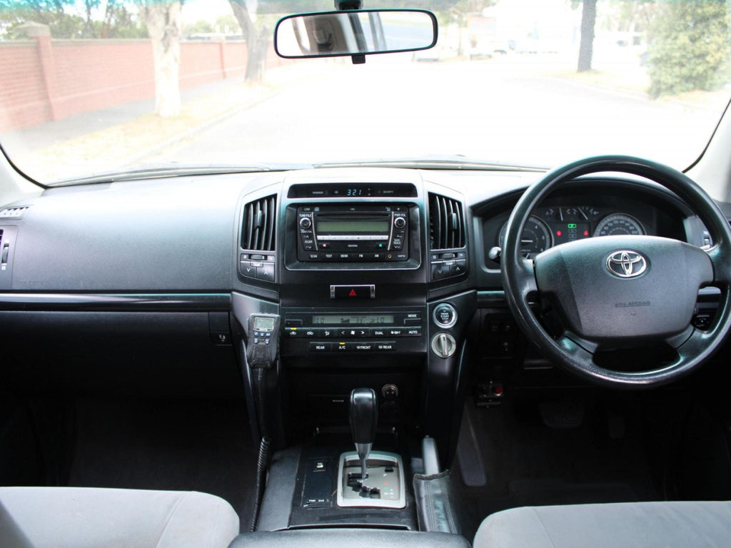 TOYOTA LANDCRUISER GXL (4X4) VDJ200R