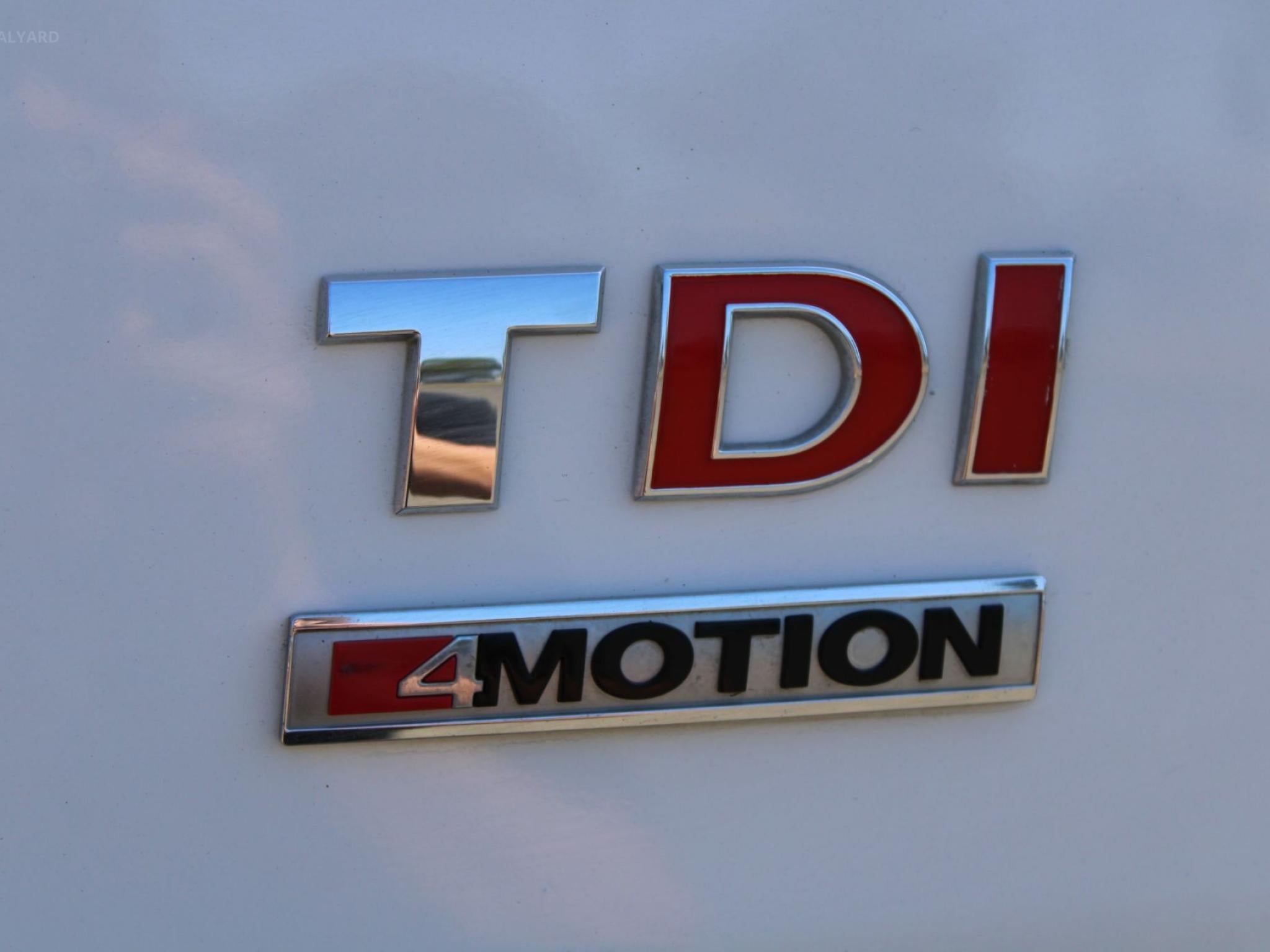 VOLKSWAGEN AMAROK TDI420 TRENDLINE (4X4) 2H MY16