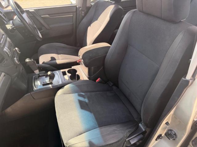 MITSUBISHI PAJERO GLX LWB (4X4) NS