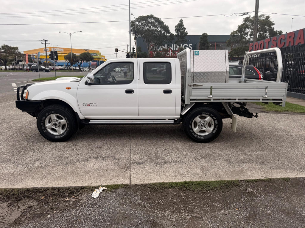 NISSAN NAVARA ST-R (4X4) D22 SERIES 5