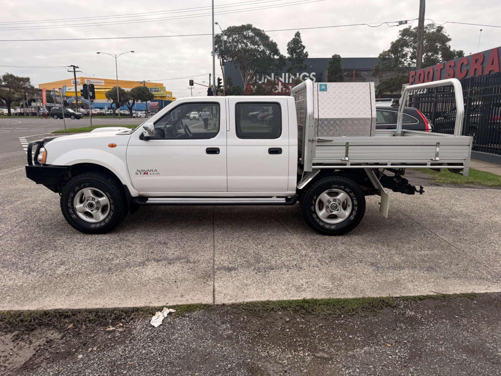 NISSAN NAVARA ST-R (4X4) D22 SERIES 5