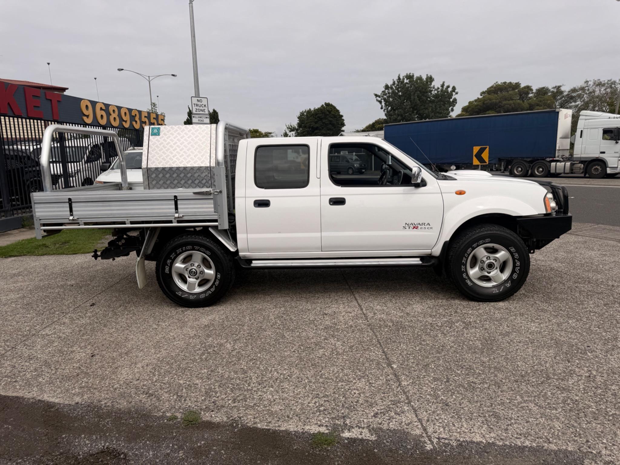 NISSAN NAVARA ST-R (4X4) D22 SERIES 5