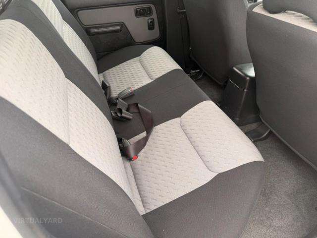 NISSAN NAVARA ST-R (4X4) D22 SERIES 5