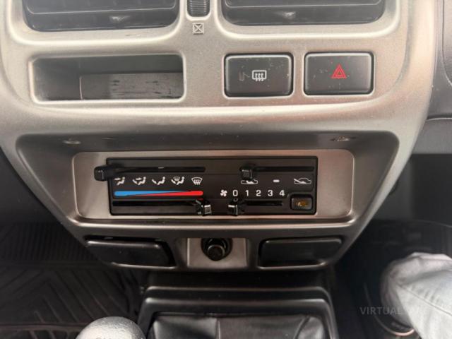 NISSAN NAVARA ST-R (4X4) D22 SERIES 5