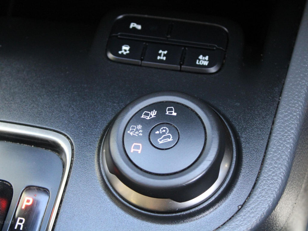 FORD EVEREST TREND UA MY17