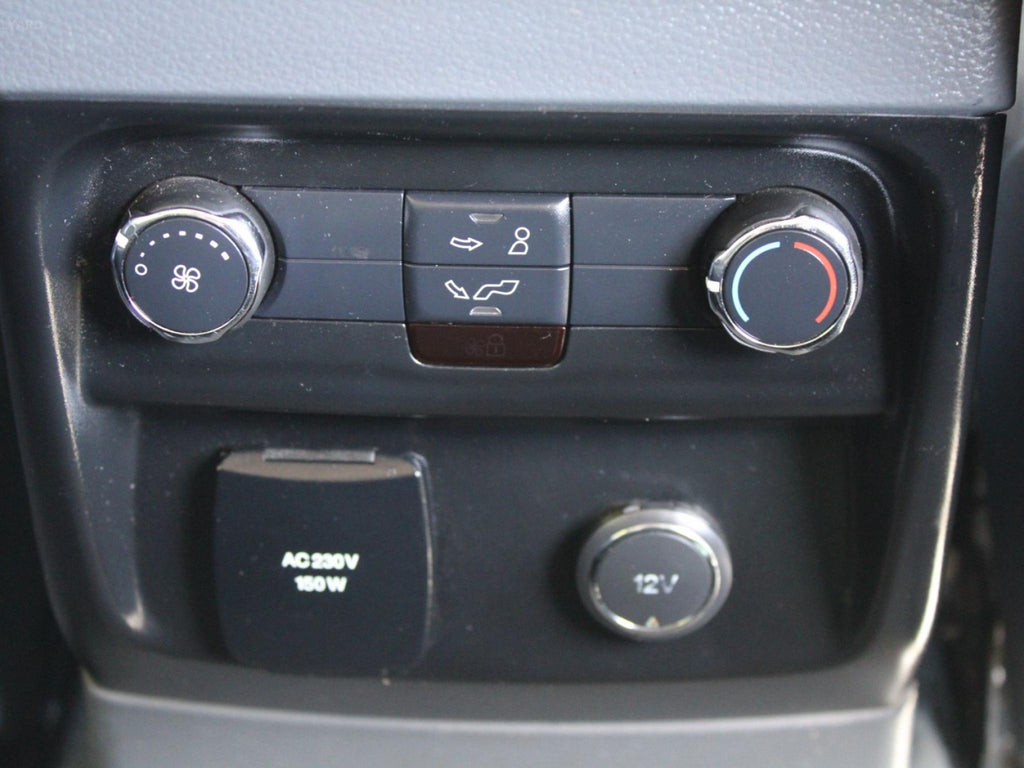FORD EVEREST TREND UA MY17
