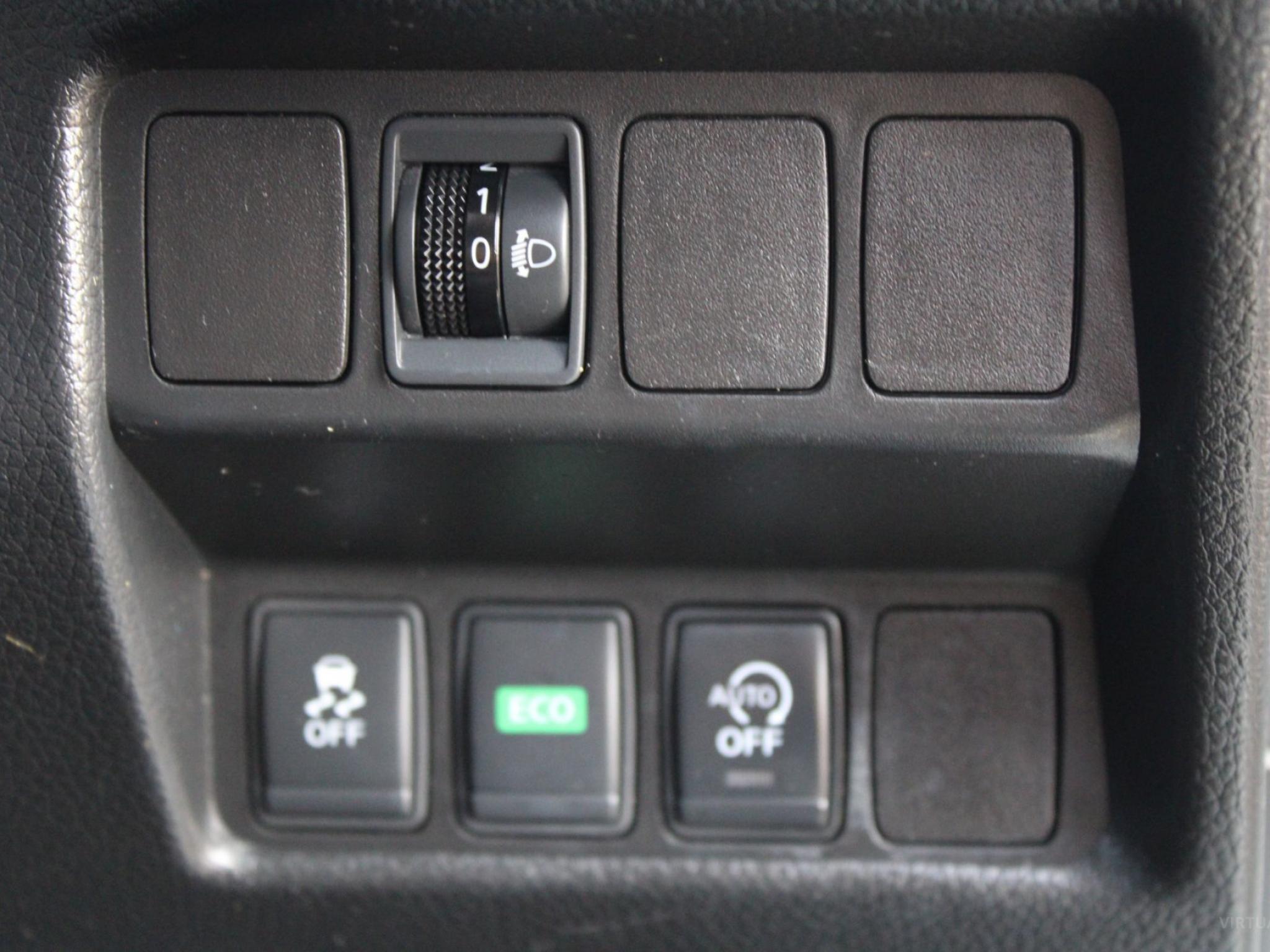NISSAN QASHQAI TS J11