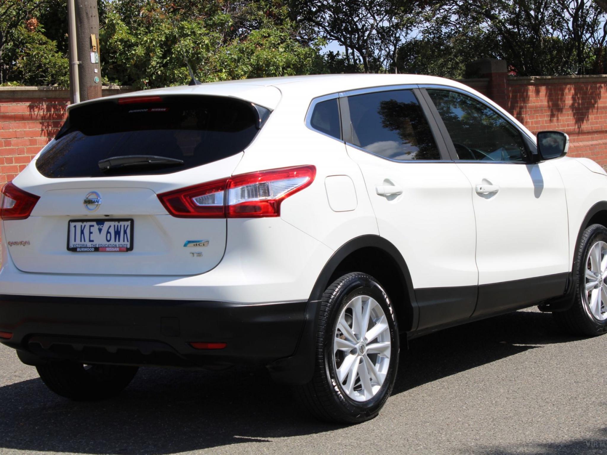 NISSAN QASHQAI TS J11