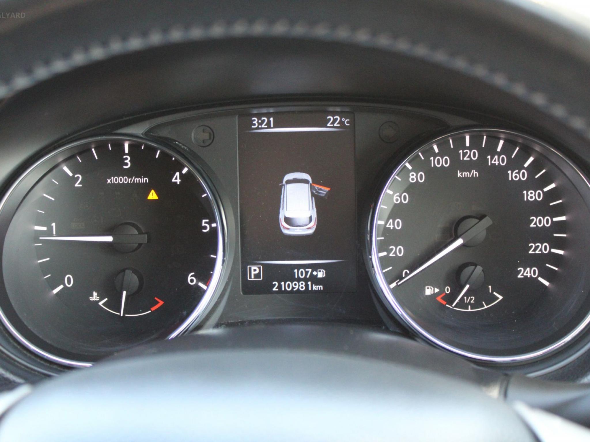 NISSAN QASHQAI TS J11