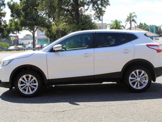 NISSAN QASHQAI TS J11