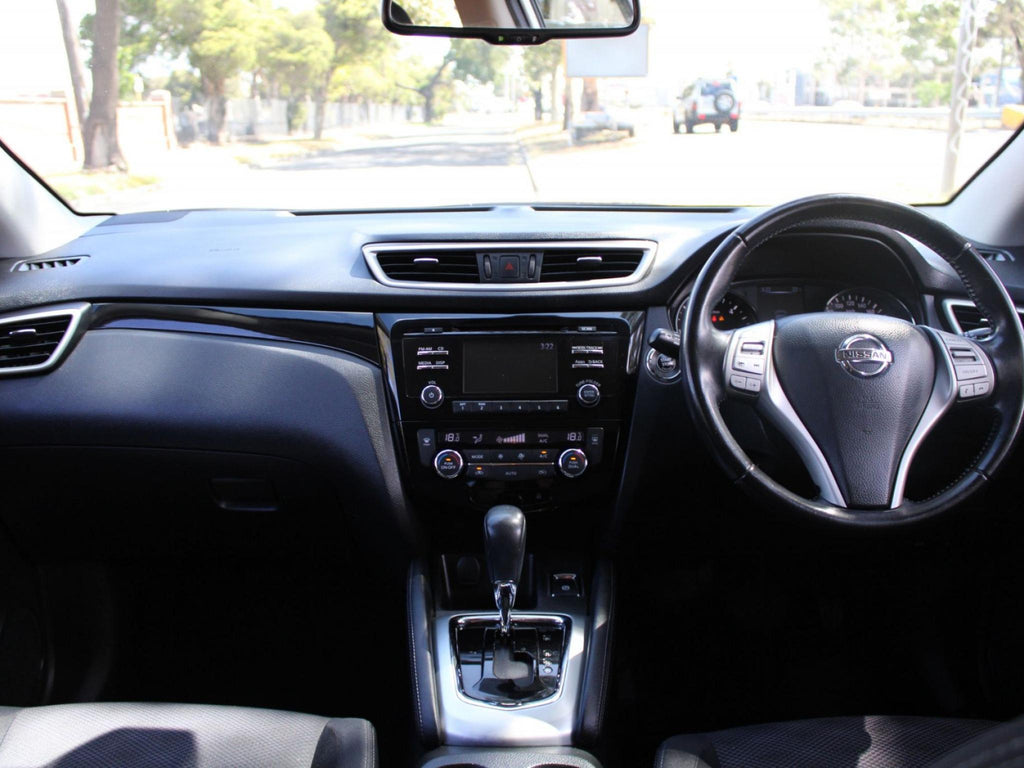 NISSAN QASHQAI TS J11