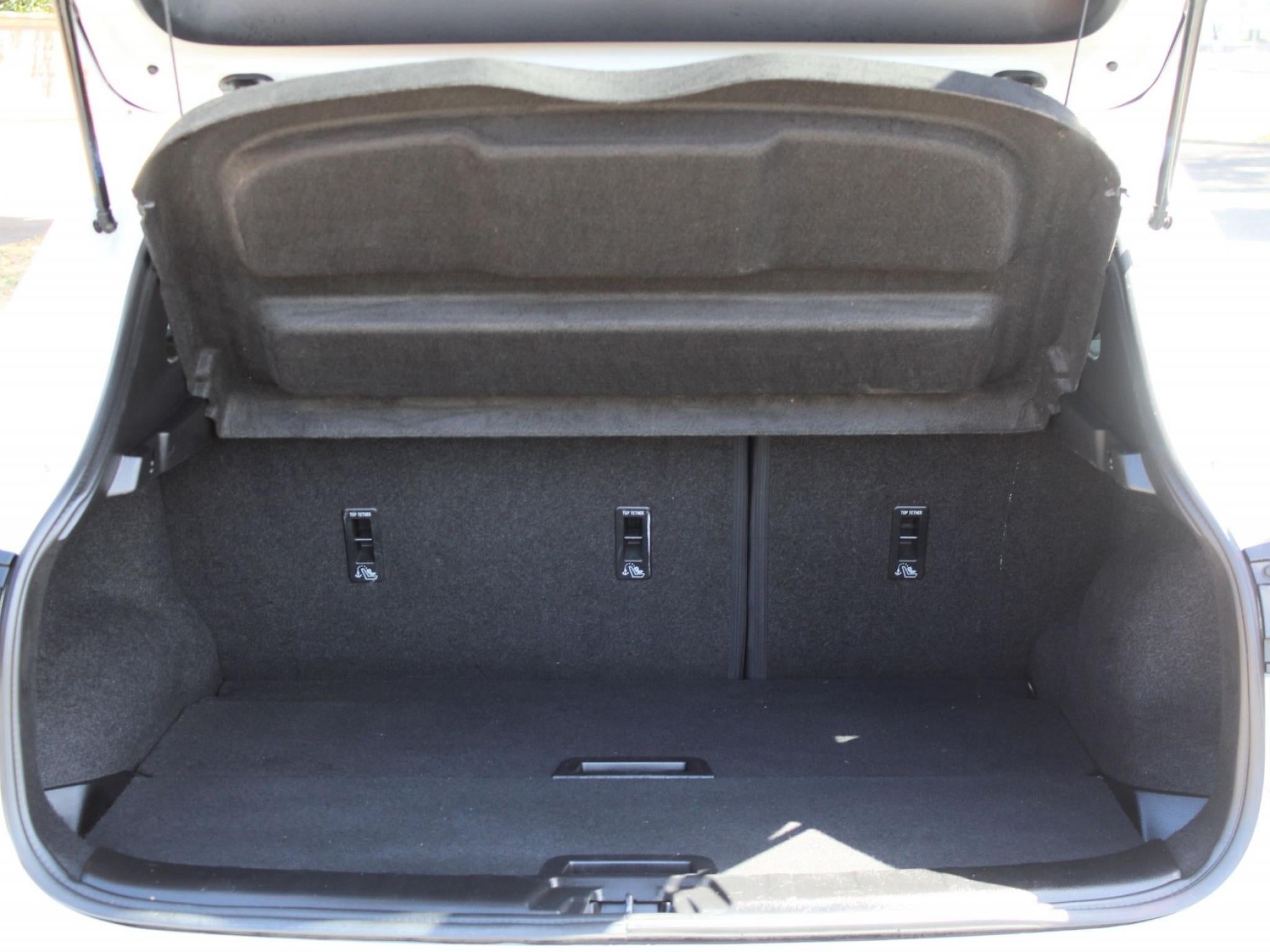 NISSAN QASHQAI TS J11