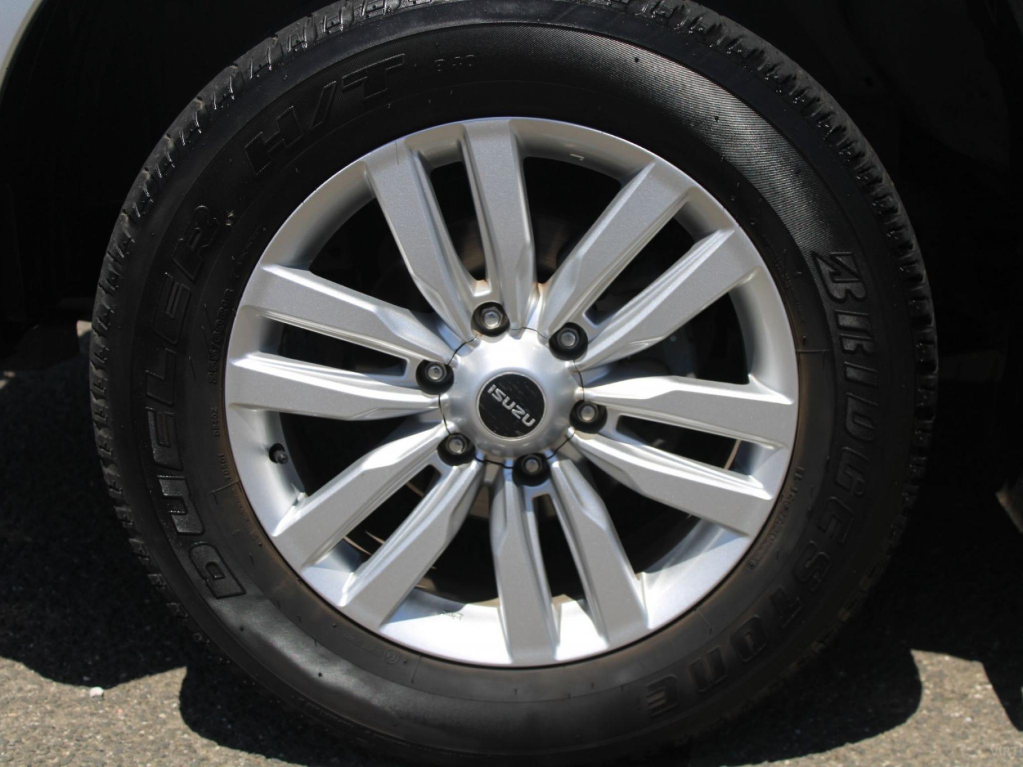 ISUZU MU-X LS-U (4X2) UC MY18