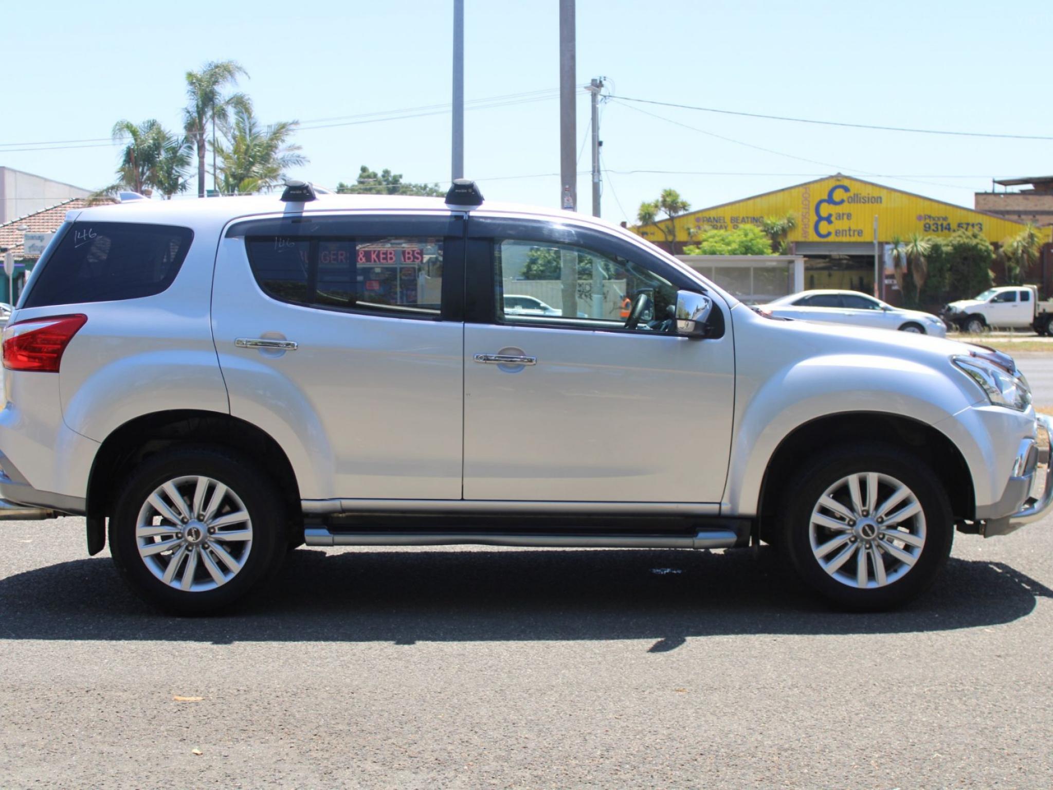 ISUZU MU-X LS-U (4X2) UC MY18