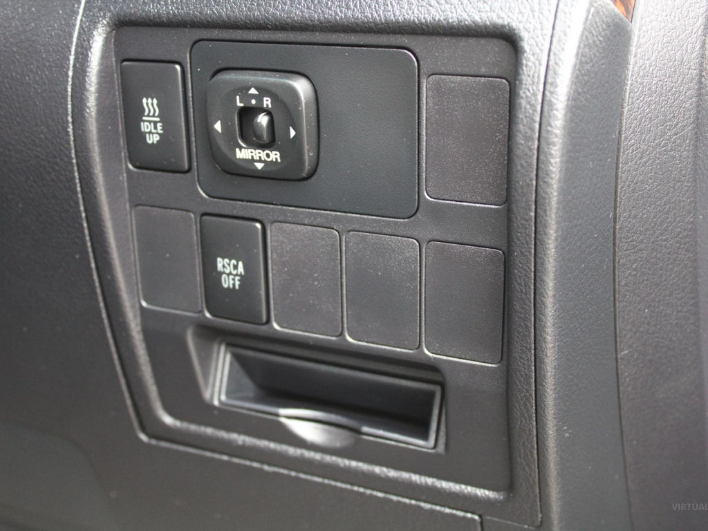 TOYOTA LANDCRUISER VX (4X4) VDJ200R