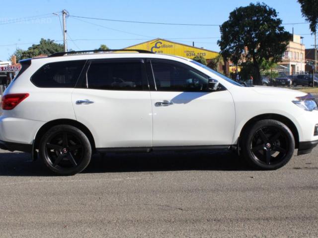 NISSAN PATHFINDER ST-L (4X2) N-SPORT R52 MY17 SERIES 2