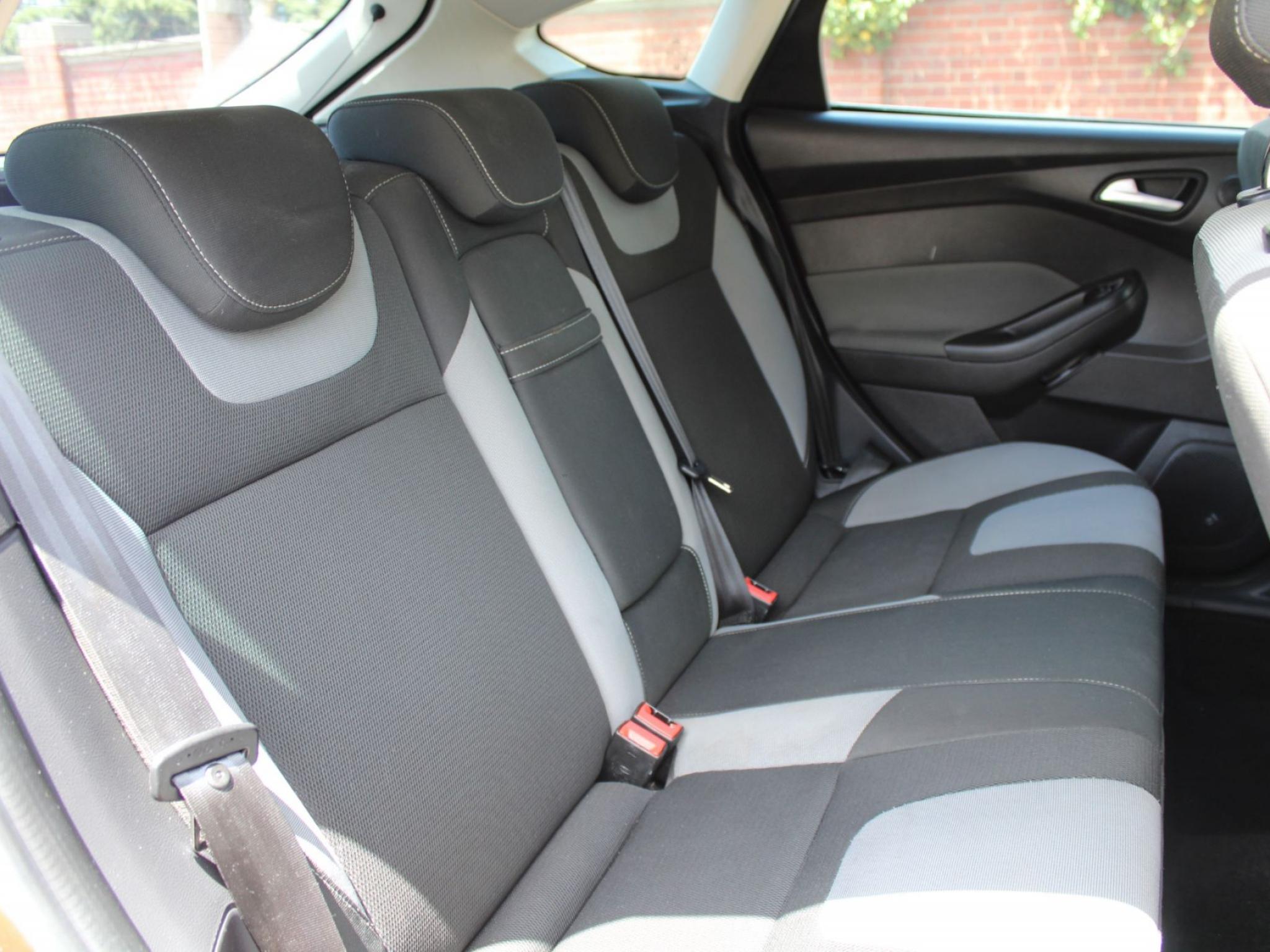 FORD FOCUS SPORT LW MK2