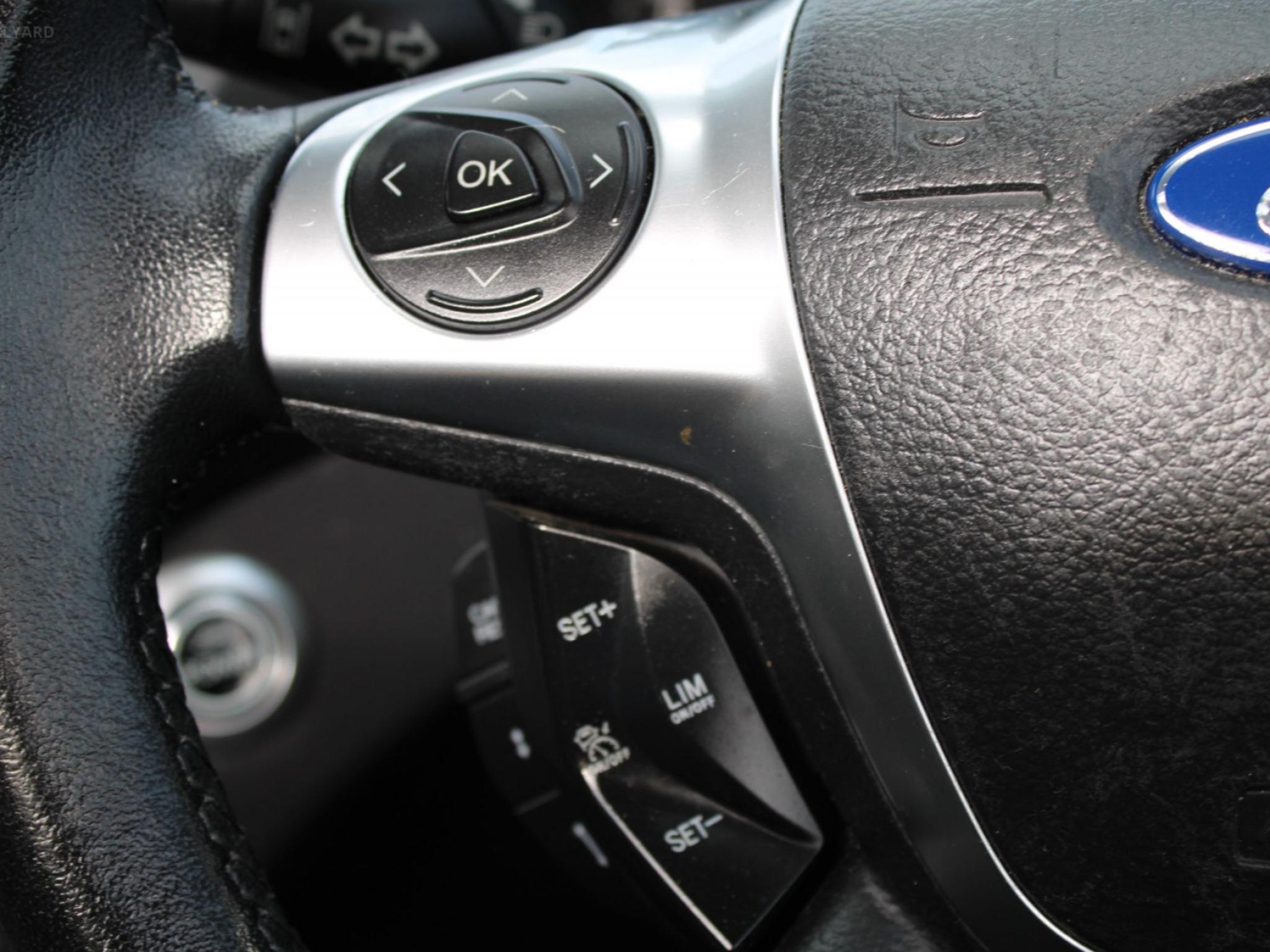 FORD KUGA TITANIUM (AWD) TF