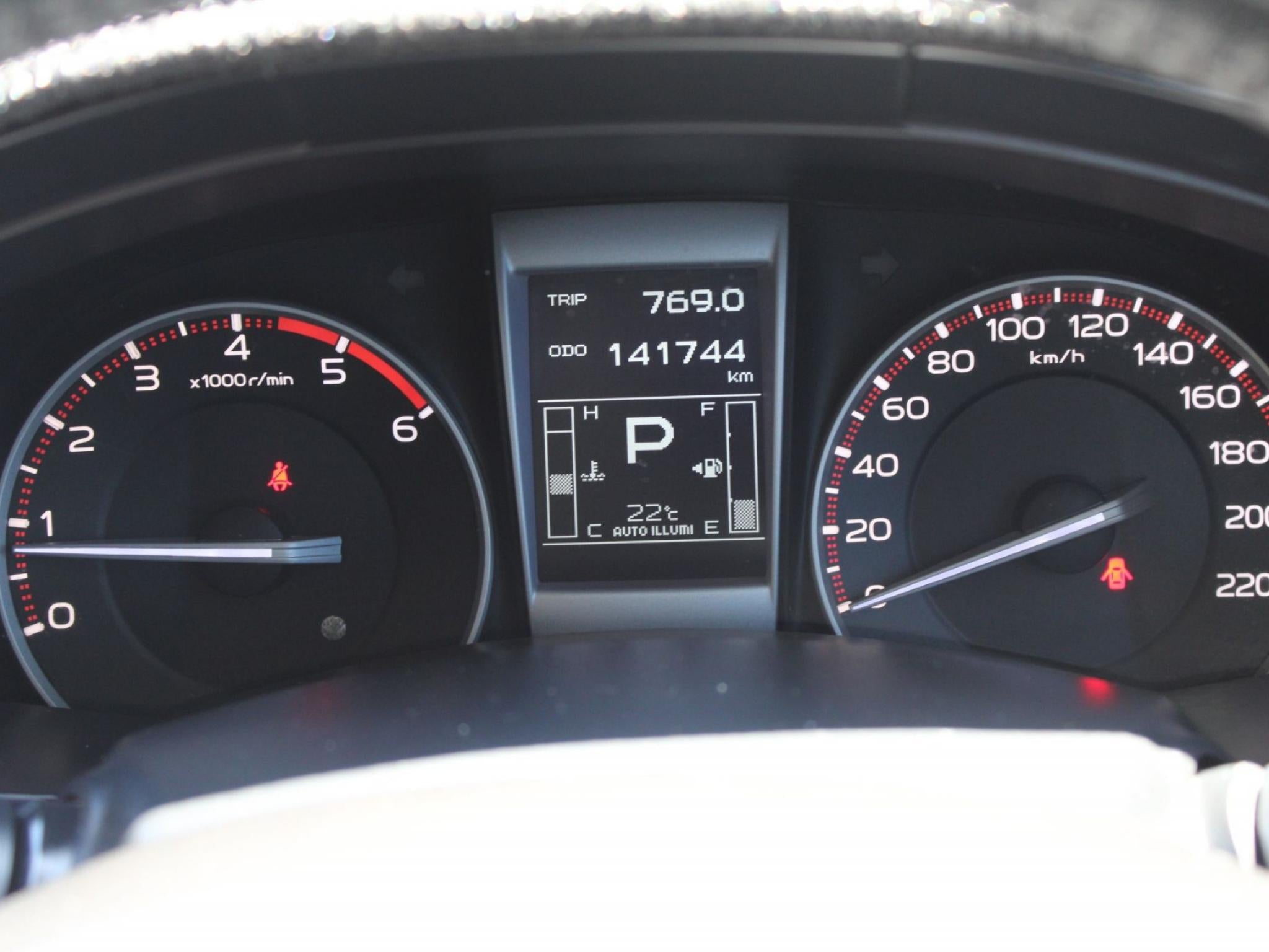 ISUZU D-MAX LS-U HI-RIDE (4X2) TF MY15