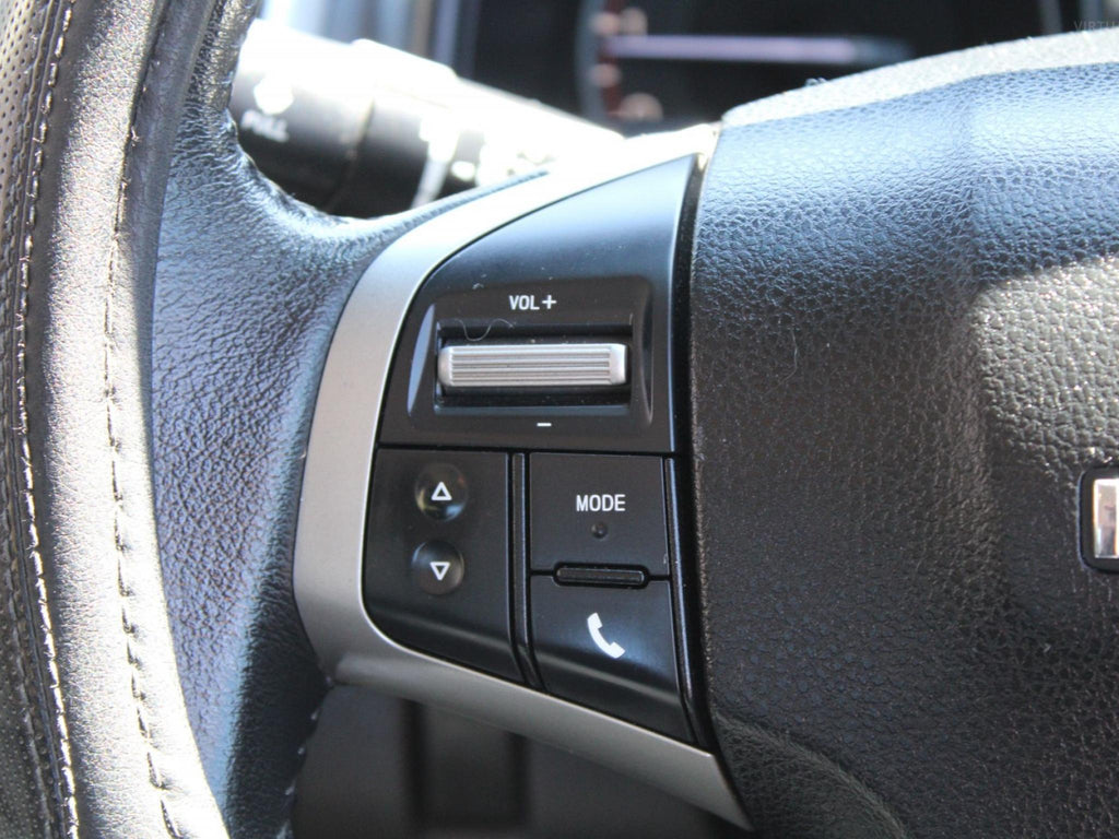 ISUZU D-MAX LS-U HI-RIDE (4X2) TF MY15