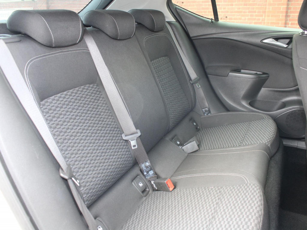 HOLDEN ASTRA R BK MY17