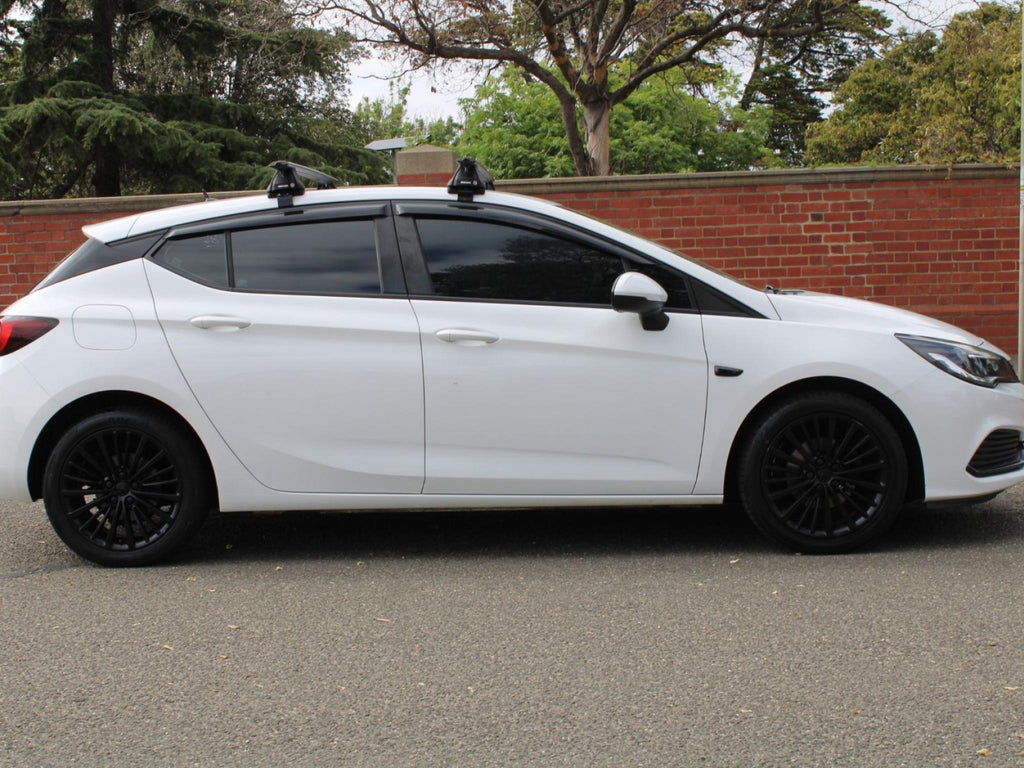 HOLDEN ASTRA R BK MY17