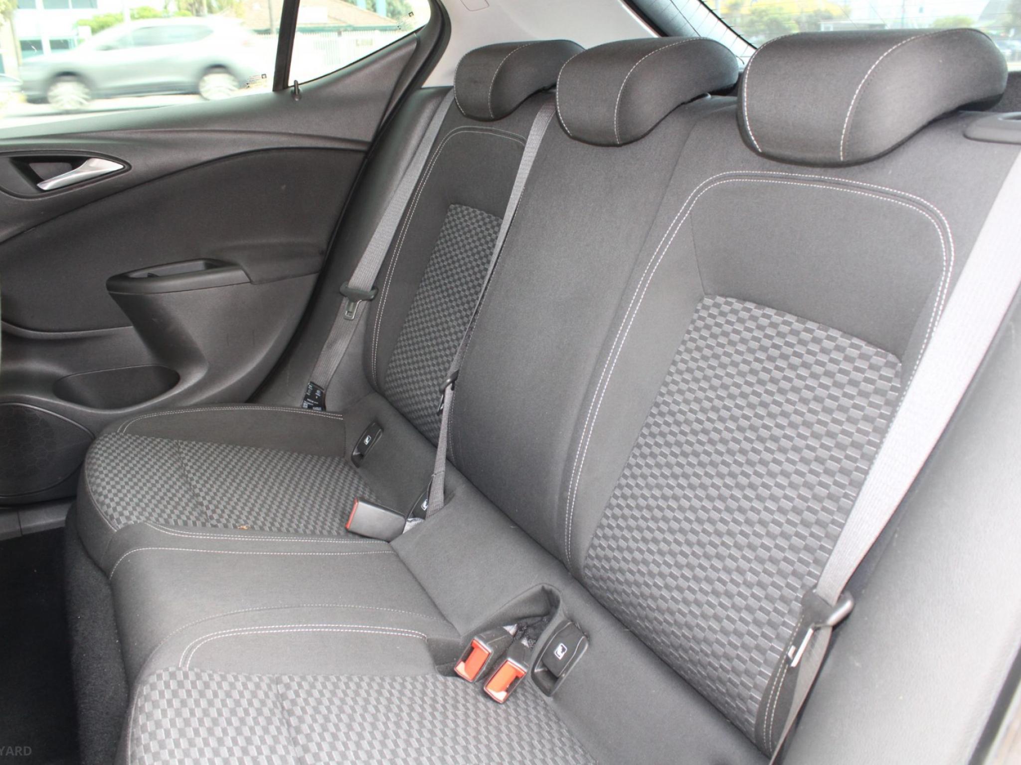 HOLDEN ASTRA R BK MY17