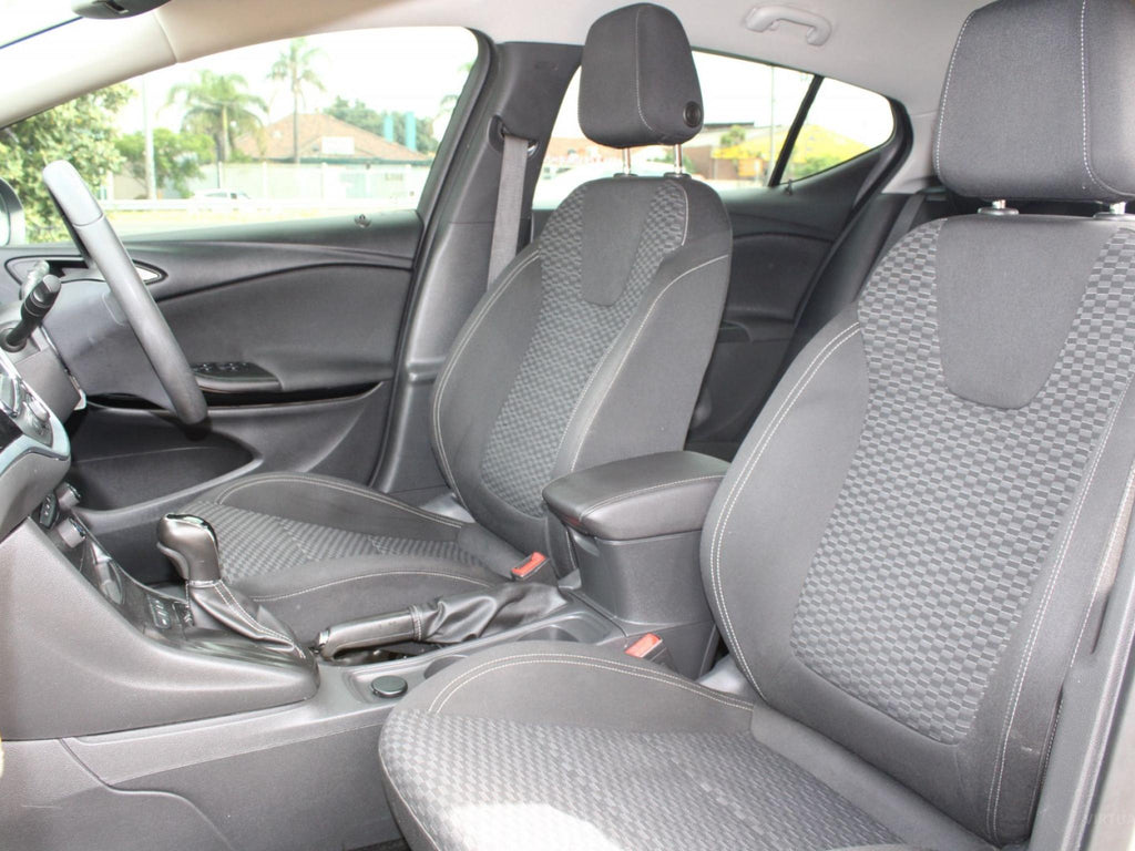 HOLDEN ASTRA R BK MY17