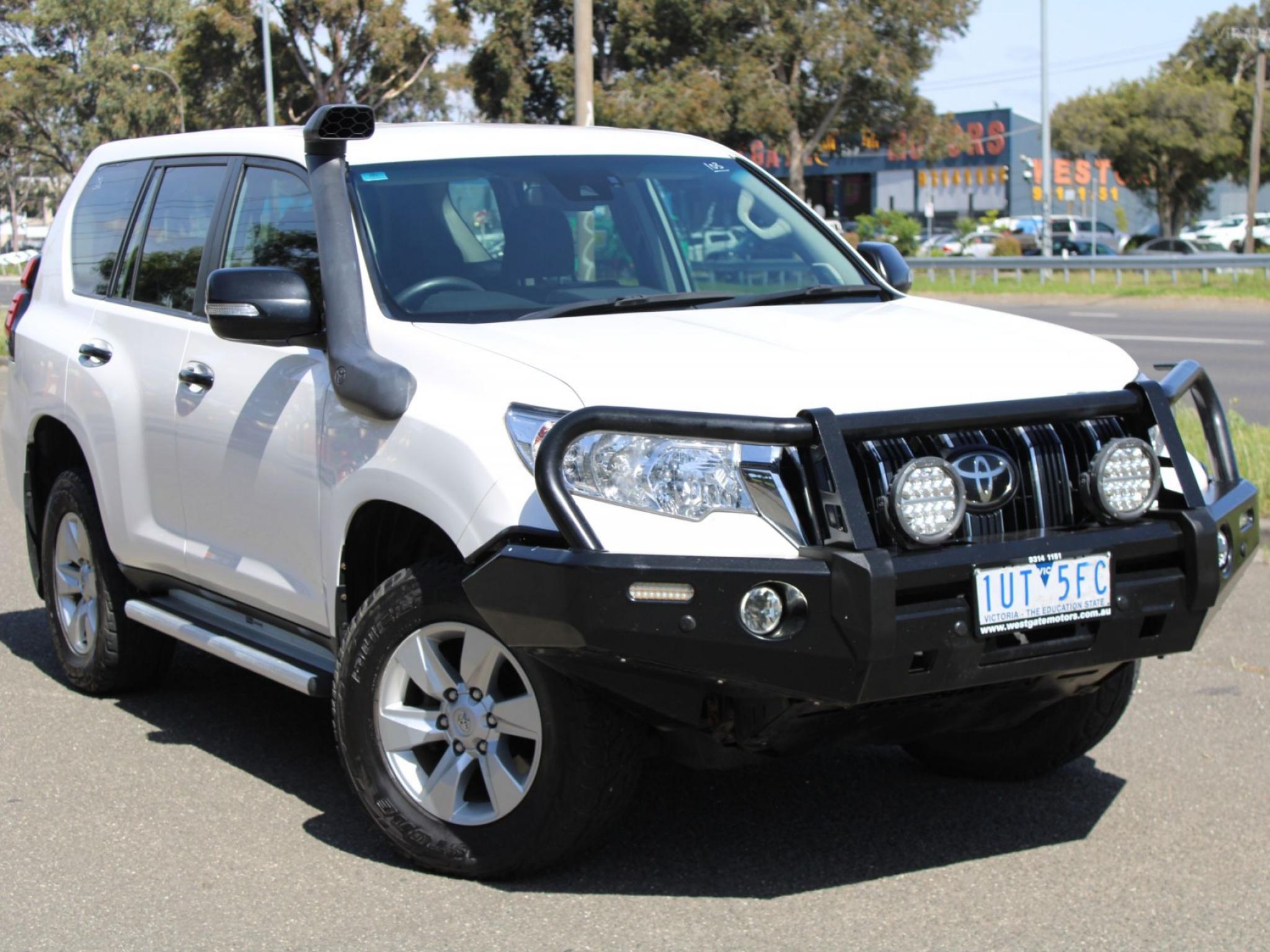 TOYOTA LANDCRUISER PRADO GX GDJ150R