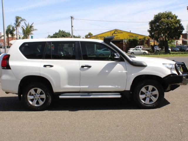 TOYOTA LANDCRUISER PRADO GX GDJ150R