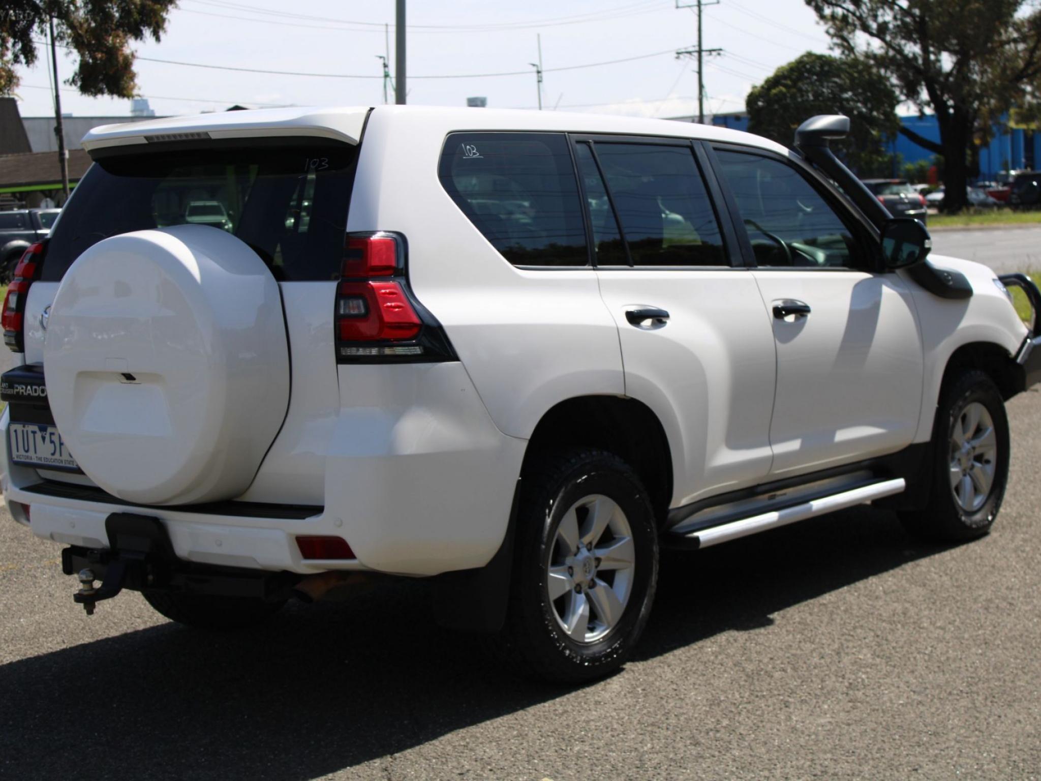TOYOTA LANDCRUISER PRADO GX GDJ150R