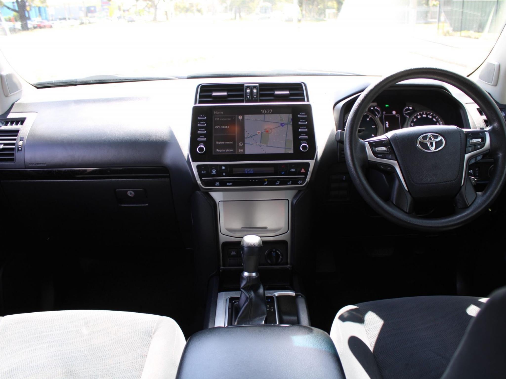 TOYOTA LANDCRUISER PRADO GX GDJ150R