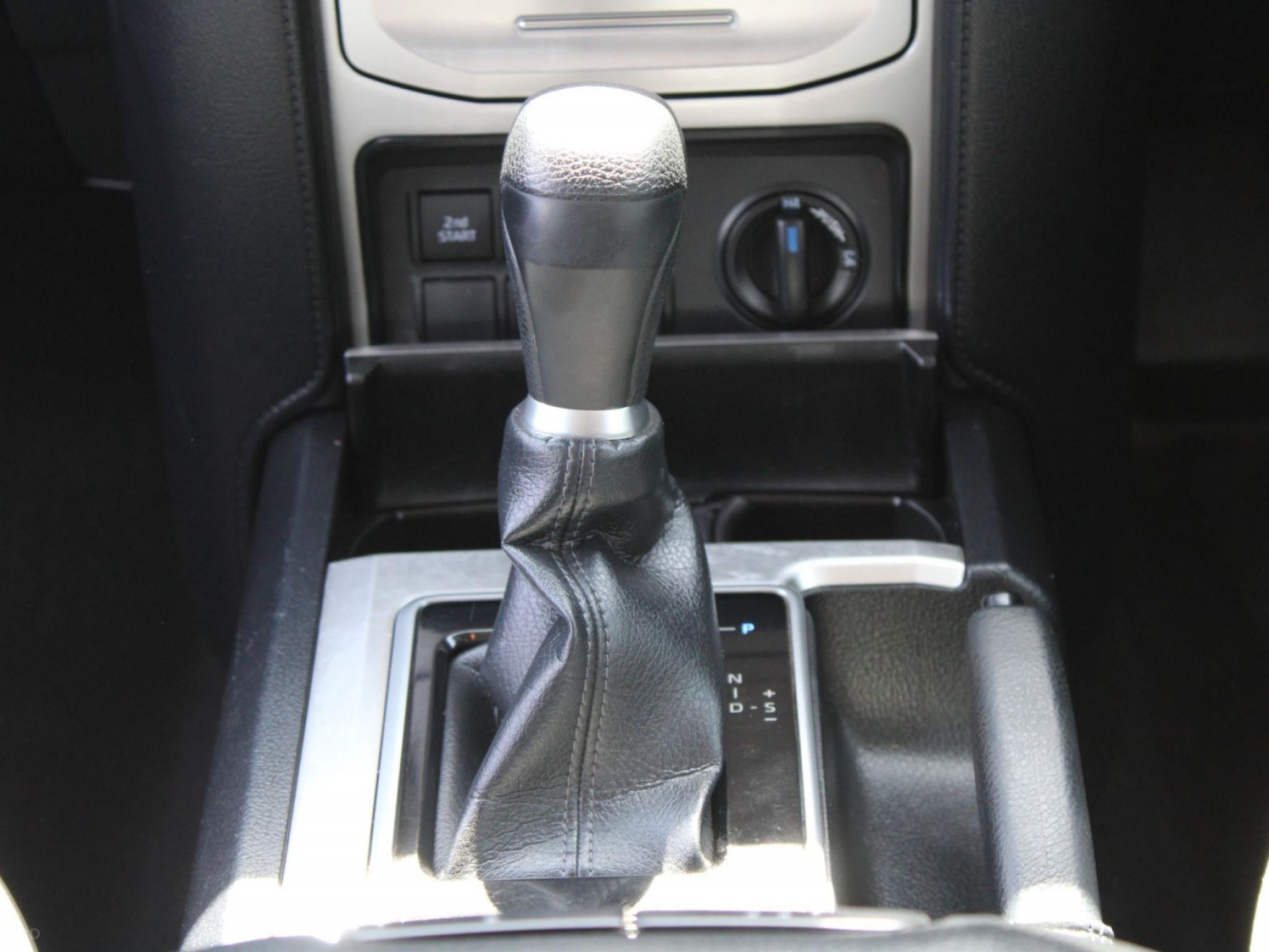 TOYOTA LANDCRUISER PRADO GX GDJ150R
