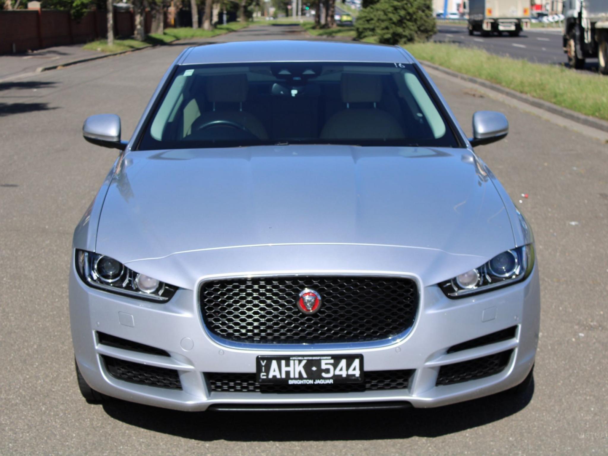 JAGUAR XE 20D R-SPORT MY17