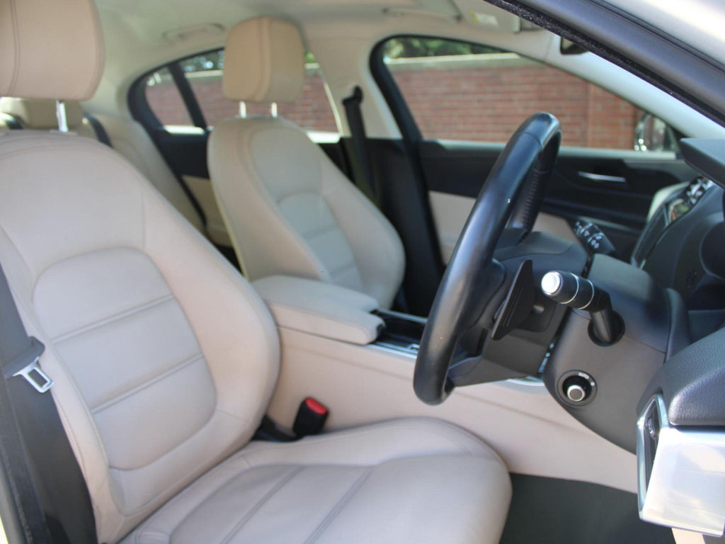 JAGUAR XE 20D R-SPORT MY17