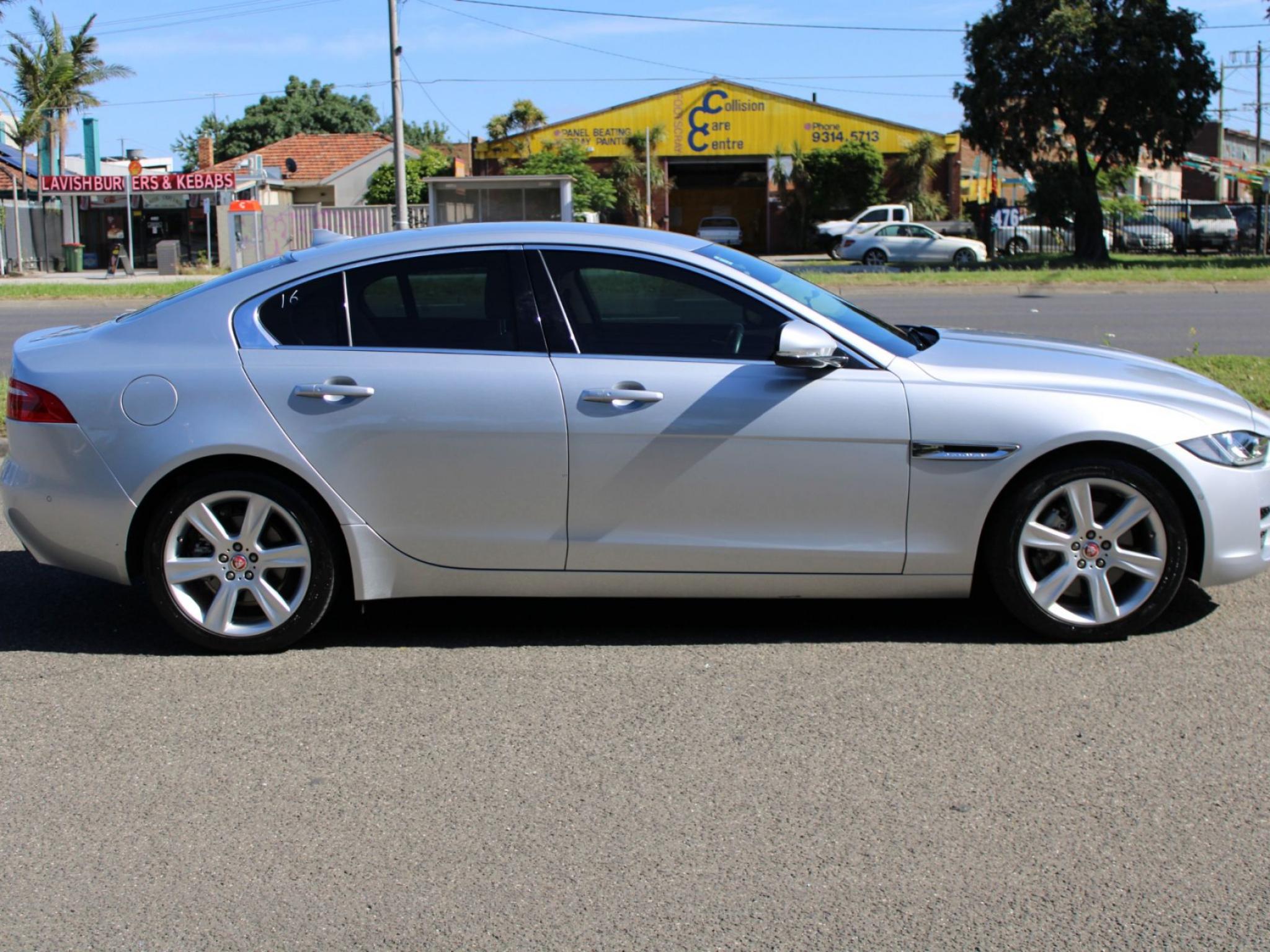 JAGUAR XE 20D R-SPORT MY17