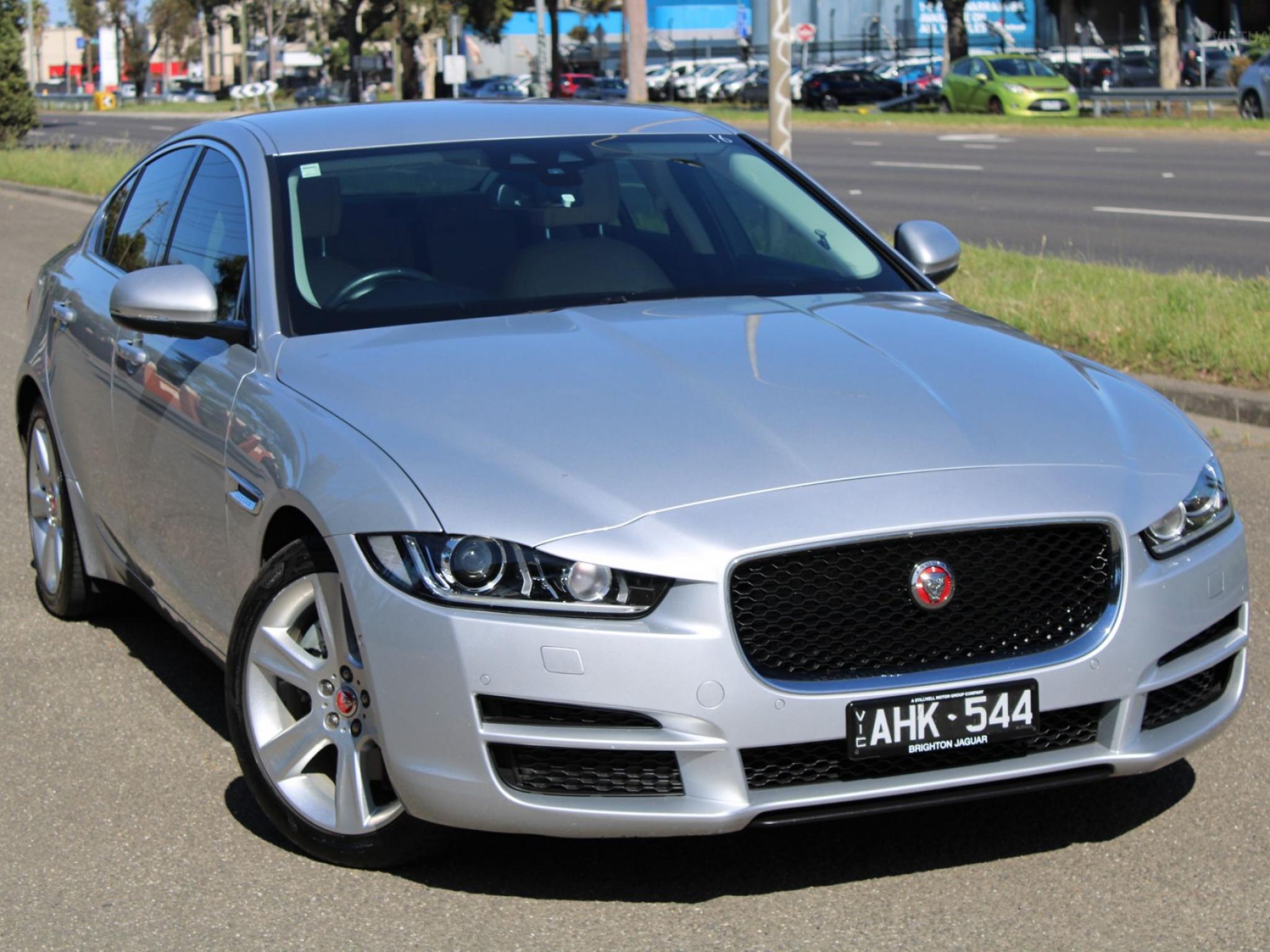 JAGUAR XE 20D R-SPORT MY17
