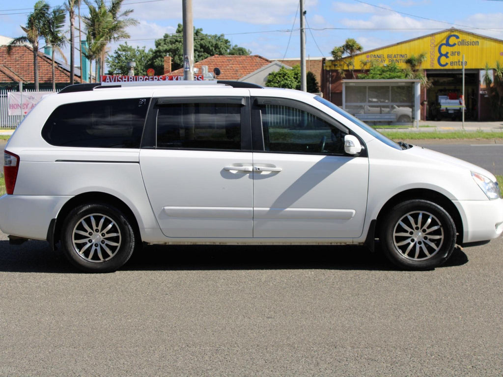 KIA GRAND CARNIVAL PLATINUM VQ MY13