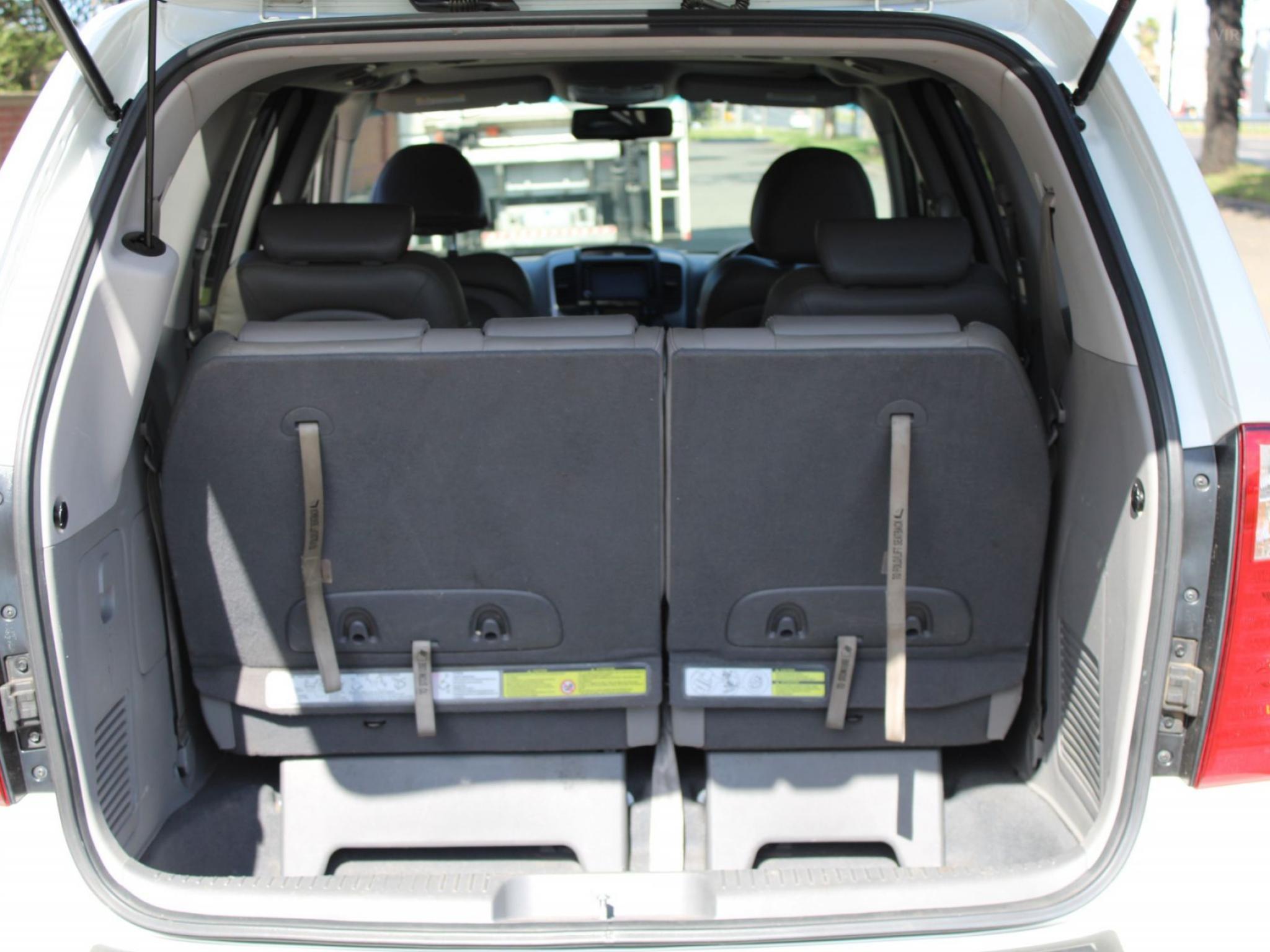 KIA GRAND CARNIVAL PLATINUM VQ MY13