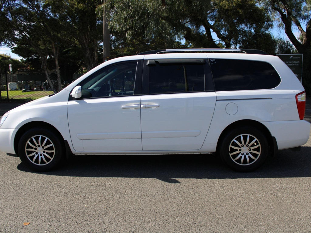 KIA GRAND CARNIVAL PLATINUM VQ MY13